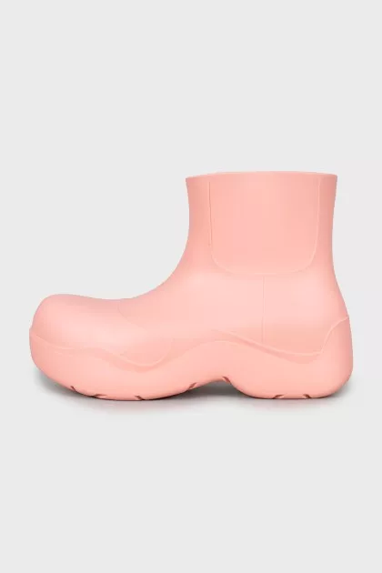 Rubber boots with chunky soles