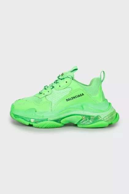 Зеленые кроссовки Triple S