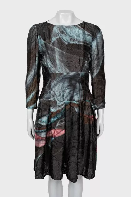 Fitted dress in abstract print