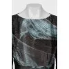 Fitted dress in abstract print
