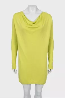 Knitted dress with long sleeves