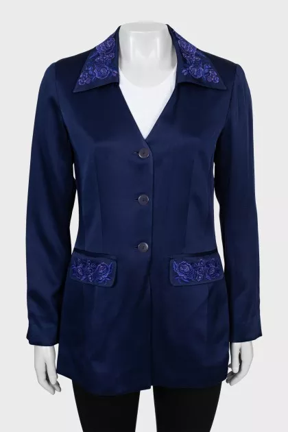 Blue jacket with embroidery on the collar