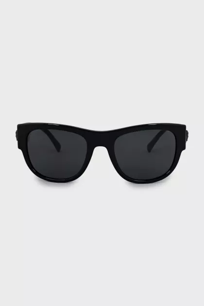 Чорні сонцезахисні окуляри wayfarer