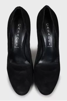 Suede shoes with decorated heels