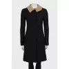 Fitted coat with knitted neck