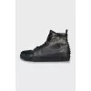 Men's sneakers decorated with spikes