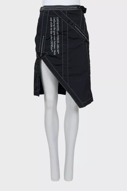 Black skirt with contrast seams