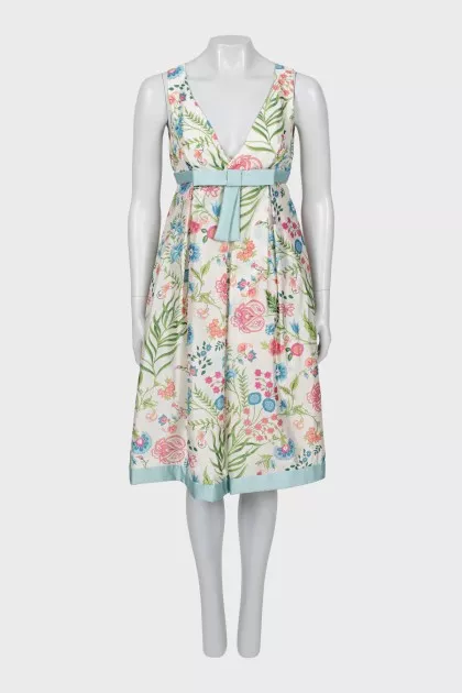 Floral dress with bow