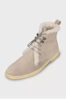 Insulated boots in gray