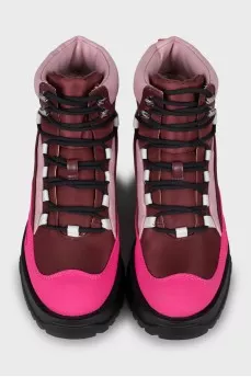 Chunky boots with tag