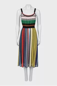 Knitted sundress of combined color