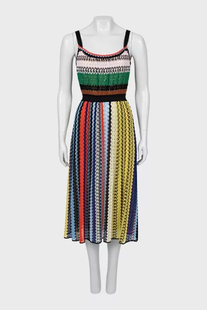 Knitted sundress of combined color