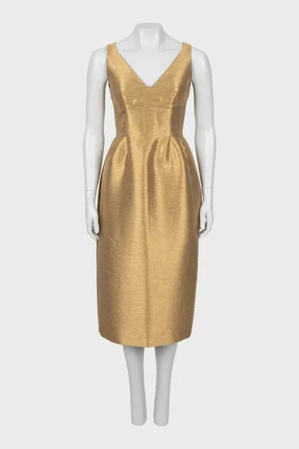 Golden dress with a slit at the back