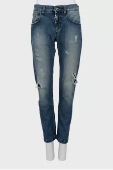 Ripped boyfriend jeans