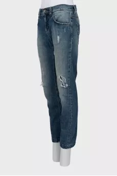Ripped boyfriend jeans
