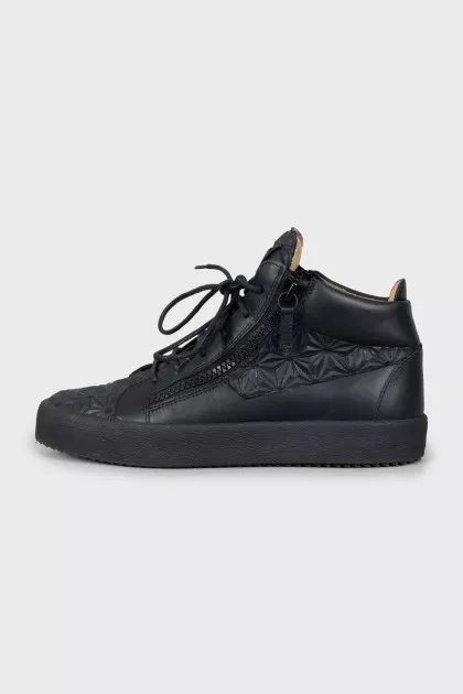 Men's sneakers with embossed print