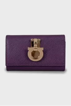 Leather key holder with gold-tone fittings