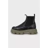 Leather boots with accent sole