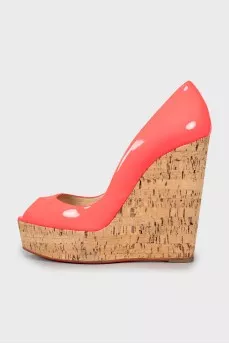 Patent leather wedge shoes