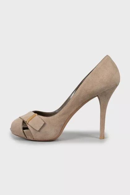 Open toe suede shoes