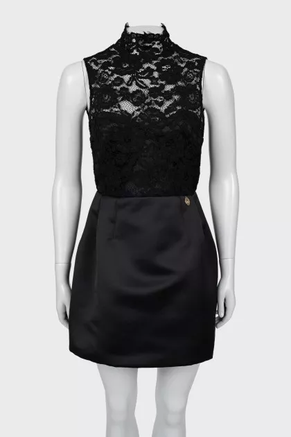 Fitted dress with lace top