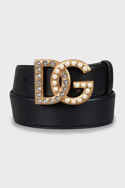 Leather belt with tag