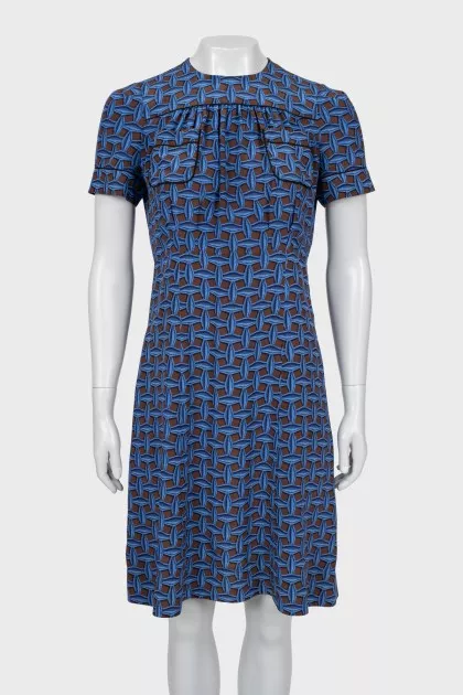 A-line dress with slanted pockets