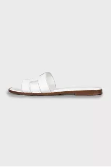 White slides Oran