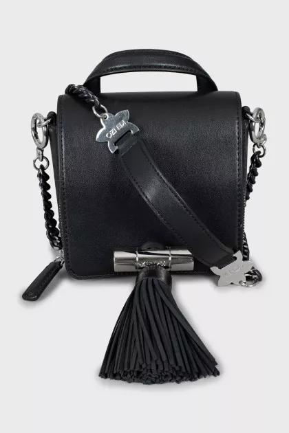 Leather crossbody bag with fringes