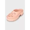 Rubber clogs with textured soles