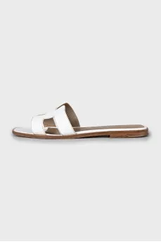 White slides Oran