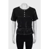 Fitted T-shirt with contrast seams