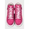Pink sneakers with embroidered logo