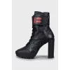 Leather ankle boots with laces and Velcro