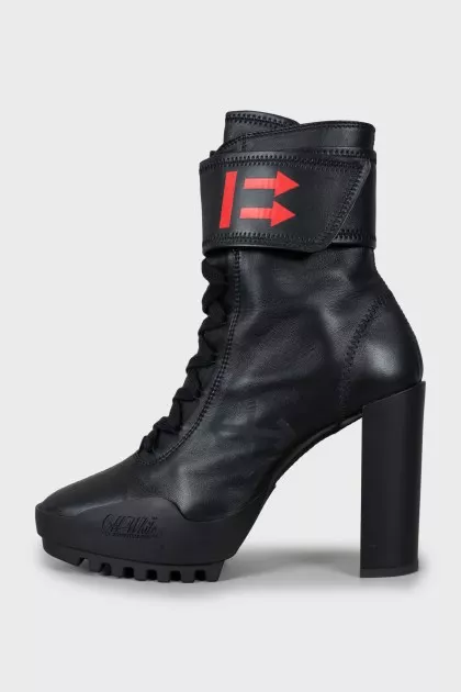 Leather ankle boots with laces and Velcro