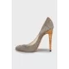 Suede shoes with wooden heels