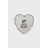 Pendant in the shape of a heart with a pattern