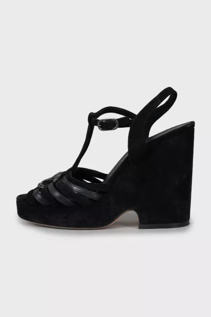 Chunky suede sandals