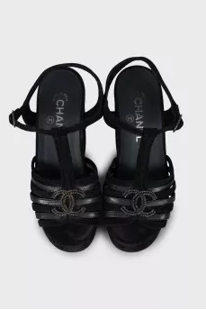 Chunky suede sandals