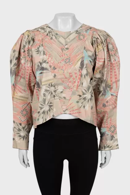 Cropped blouse with voluminous sleeves