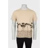 Men's beige t-shirt with print
