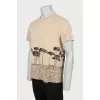 Men's beige t-shirt with print