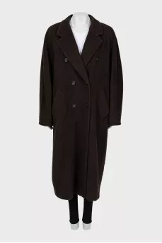 Oversized coat in brown