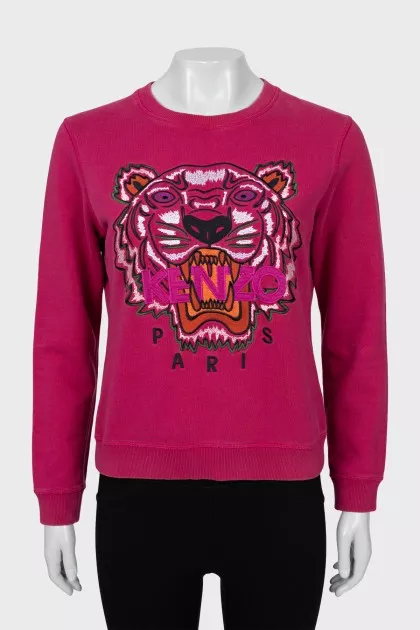 Pink sweatshirt with signature print