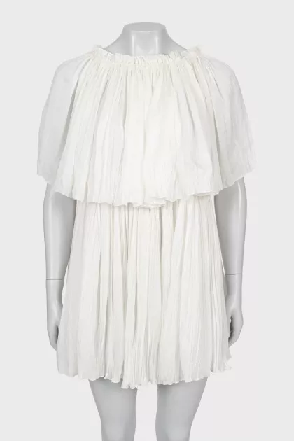 Pleated dress with frill
