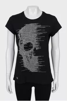 Black T-shirt with a skull made of rhinestones