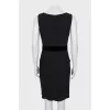 Fitted dress with velour bow