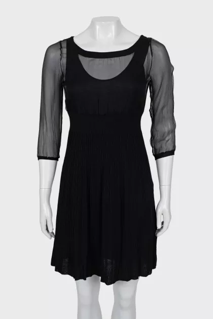 Mesh dress with pleated hem