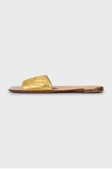 Leather flip flops in gold color