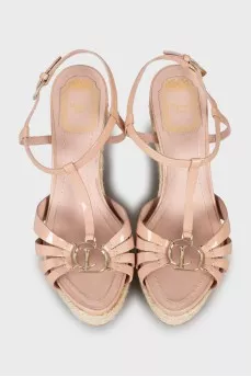 Patent leather wedge sandals